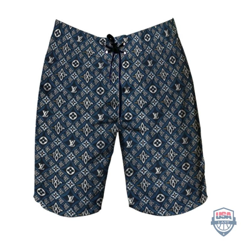 0kNcAAd3-T150222-065xxxLouis-Vuitton-Combo-Hawaiian-Shirt-And-Short-30-2-768x768-1