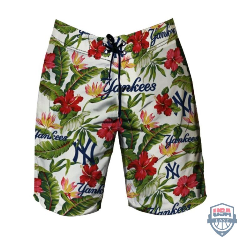 BTzho3Zc-T170222-030xxxNew-York-Yankees-Hawaiian-Shirt-Beach-Short-And-Flip-Flops-2-768x768-1