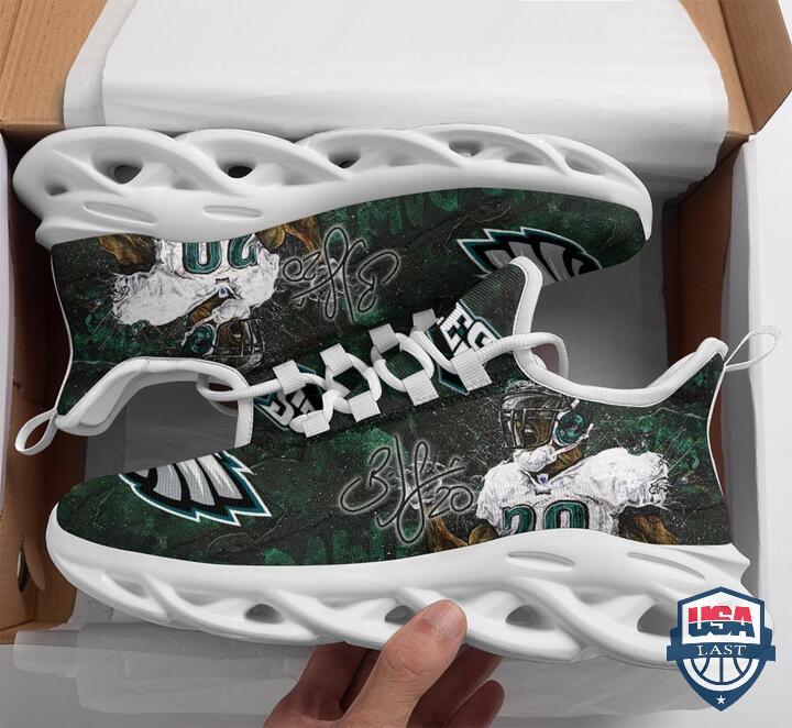 Brian-Dawkins-Philadelphia-Eagles-Max-Soul-Running-Shoes-2