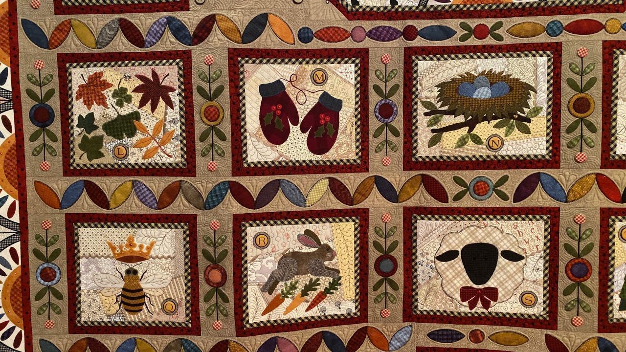Christmas Quilt Cicqa Christmas Quilt Cicqa