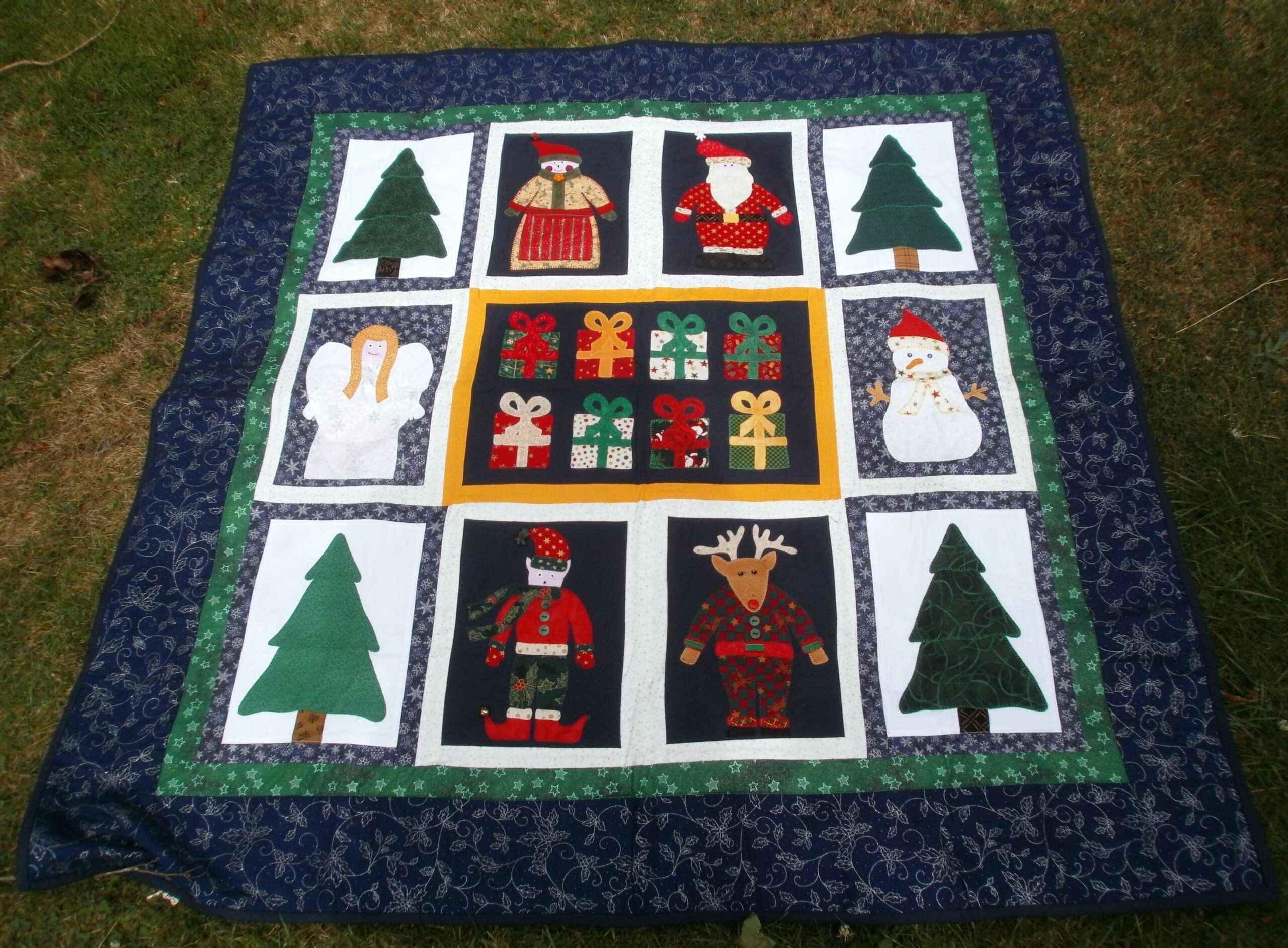 Christmas Quilt Cuwlt Christmas Quilt Cuwlt