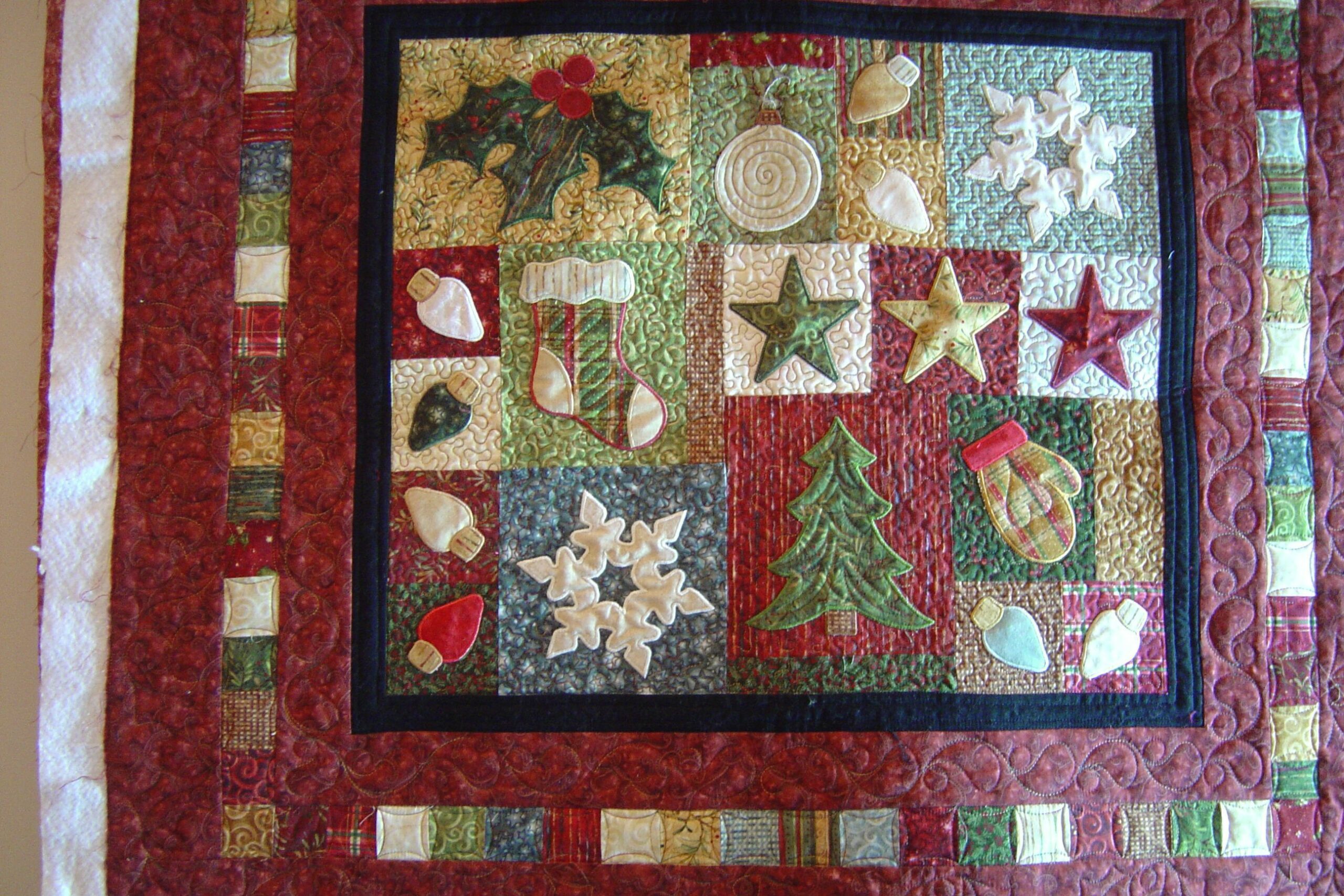 Christmas Quilt Tukzr Christmas Quilt Tukzr