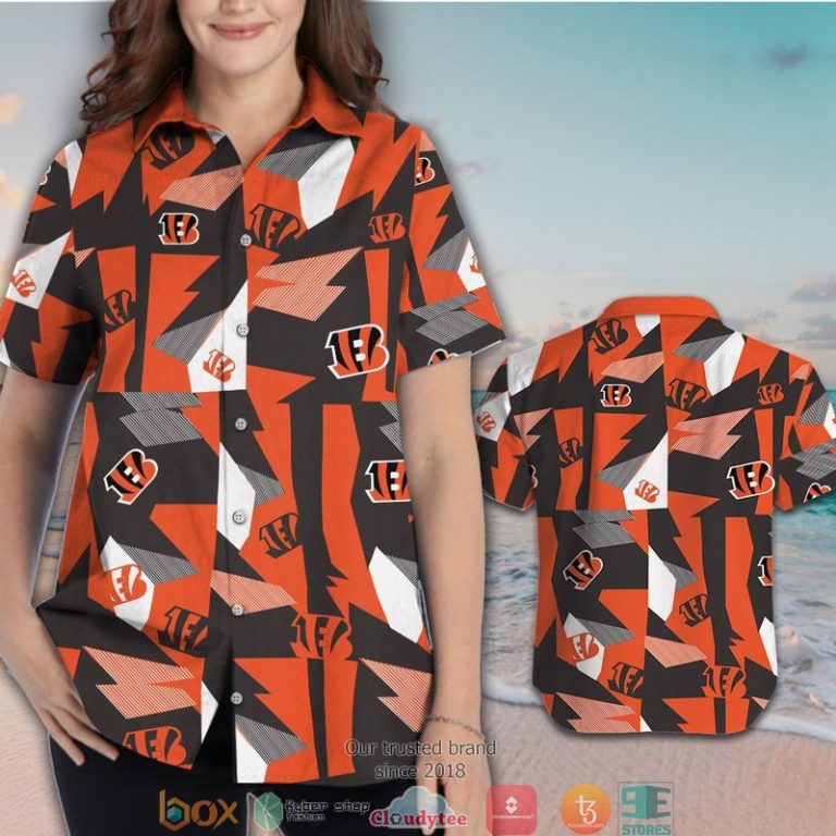 Cincinnati_Bengals_Orange_Grey_pattern_Hawaiian_shirt_short_1_2-768x768-1