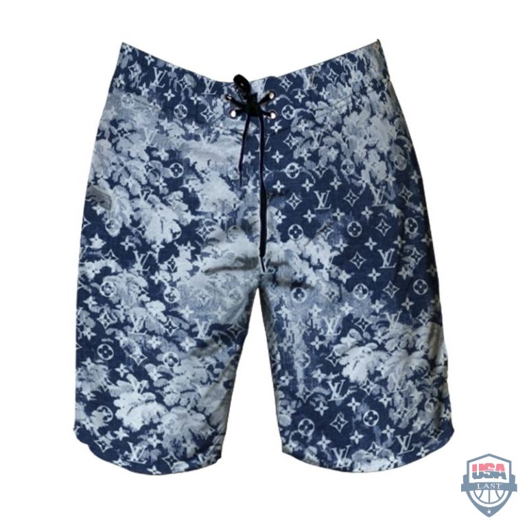 ETkLMj7r-T150222-066xxxLouis-Vuitton-Combo-Hawaiian-Shirt-And-Short-31-2-768x768-1