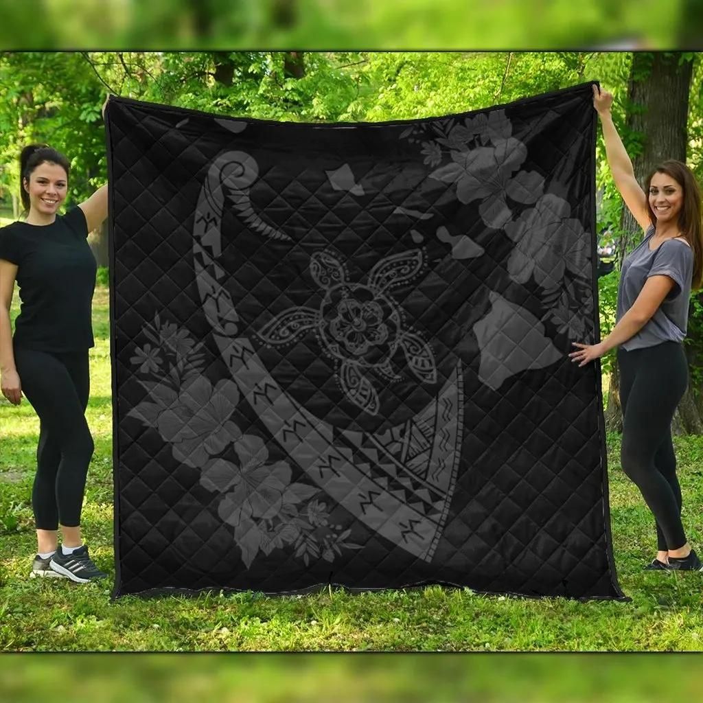 FamilyGater Quilt - Hawaiian Map Hibiscus Turtle Fish Hook Polynesian Premium Quilts Grey - AH - J5C FamilyGater Quilt - Hawaiian Map Hibiscus Turtle Fish Hook Polynesian Premium Quilts Grey - AH - J5C