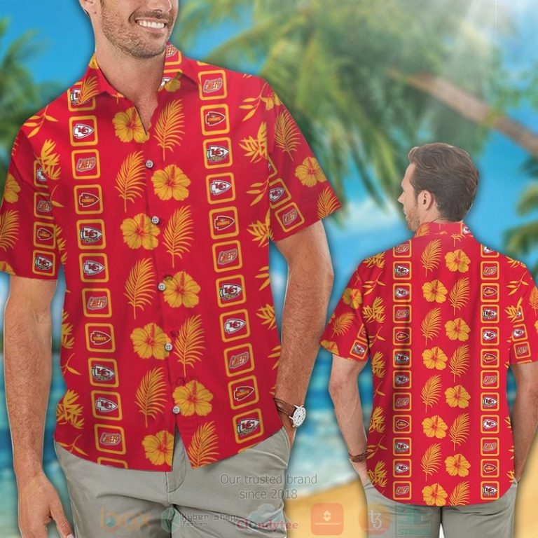 Kansas_City_Chiefs_logo_yellow_Hibiscus_red_hawaiian_shirt_and_shorts_1-768x768-1