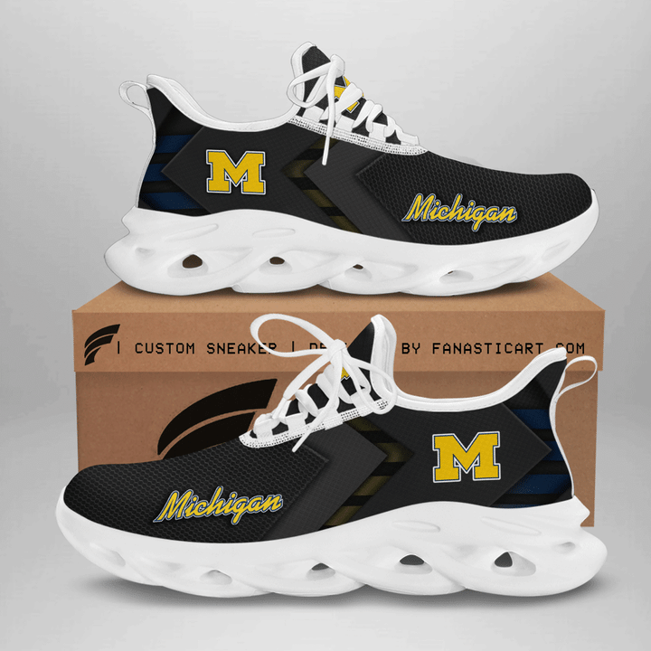 Michigan-Wolverines-Football-Clunky-Max-Soul-Clunky-Shoes-3
