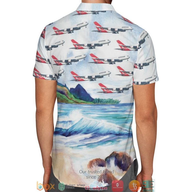 Qantas_Airways_Airlines_Hawaiian_Shirt_Short_1_2-768x768-1