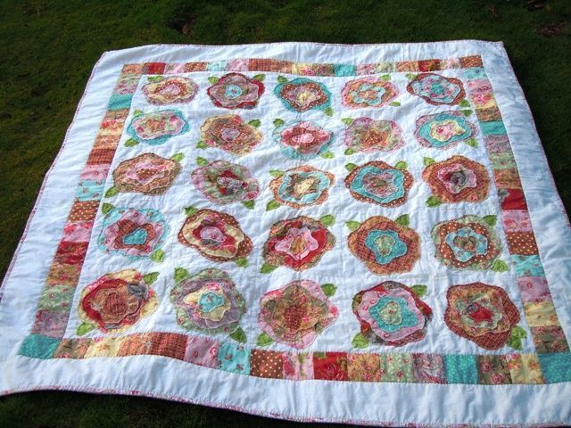 Roses Quilt Cuagh Roses Quilt Cuagh