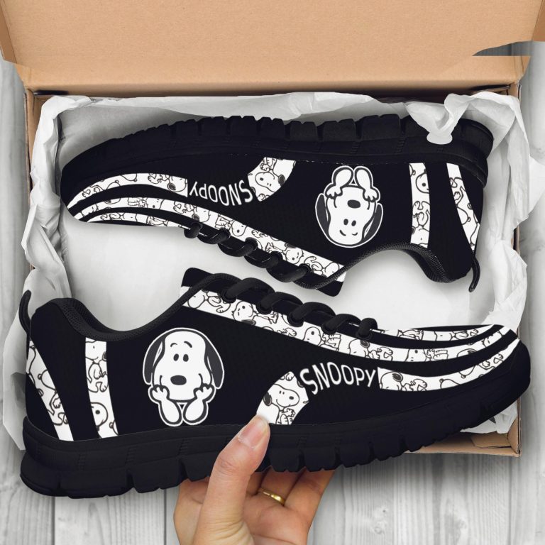 Snoopy-Running-Sneaker-Shoes-1