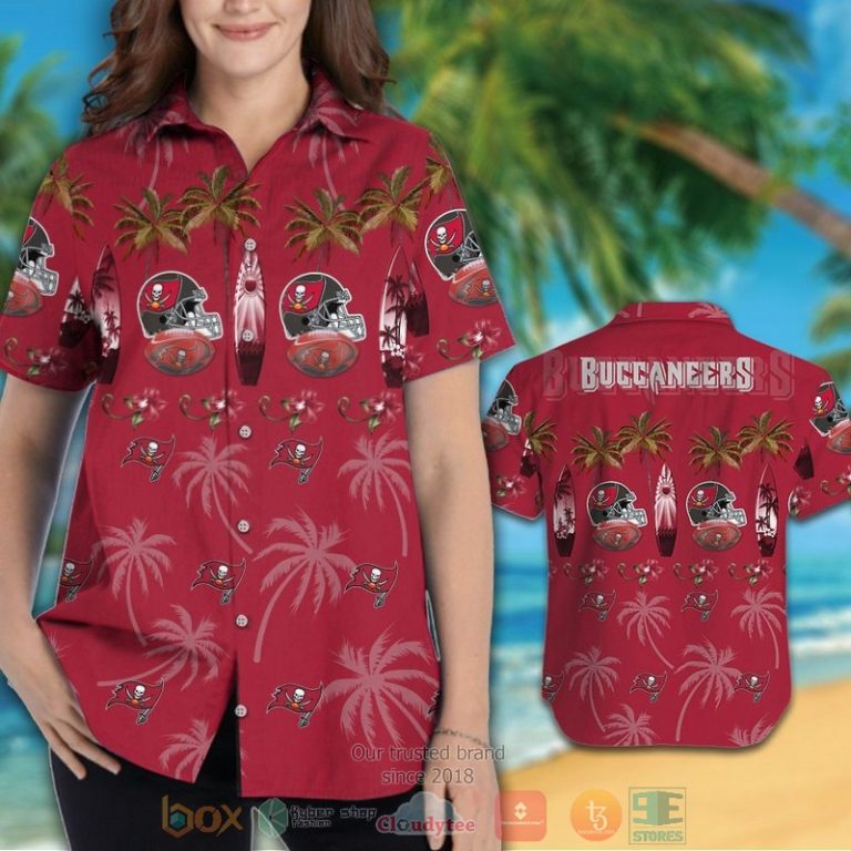 Tampa_Bay_Buccaneers_surfboard_palm_tree_hawaiian_shirt_and_shorts_1_2-768x768-1