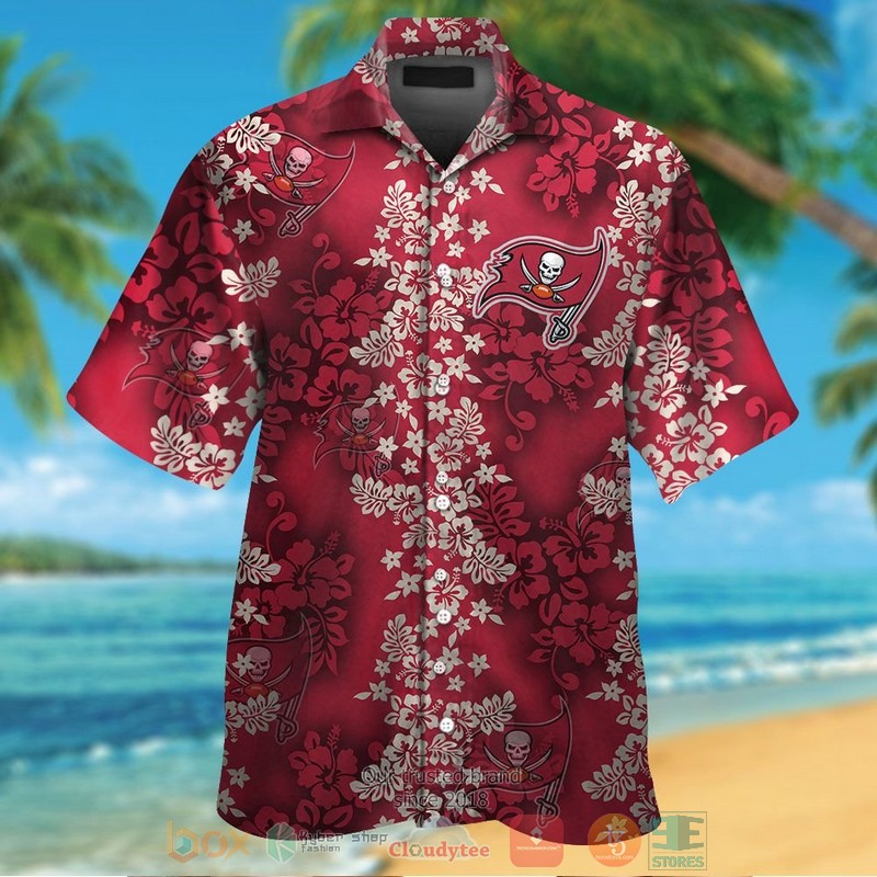 Tampa Bay Buccaneers Tropical Plants Red Hawaii Shirt Tampa Bay Buccaneers Tropical Plants Red Hawaii Shirt