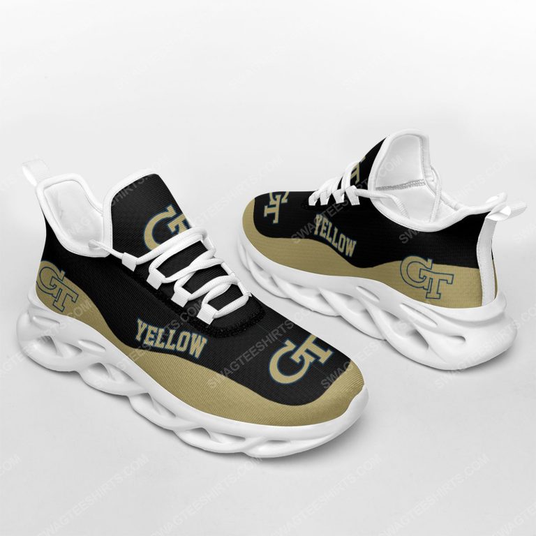 The-Georgia-Tech-Yellow-Jackets-Football-Team-Max-Soul-Shoes-1