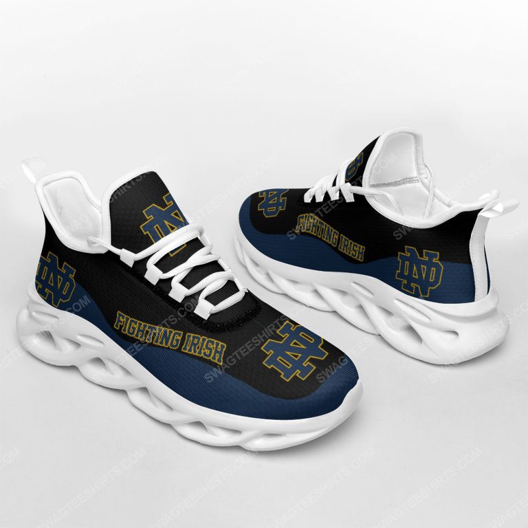 The-Notre-Dame-Fighting-Irish-Football-Team-Max-Soul-Shoes-1
