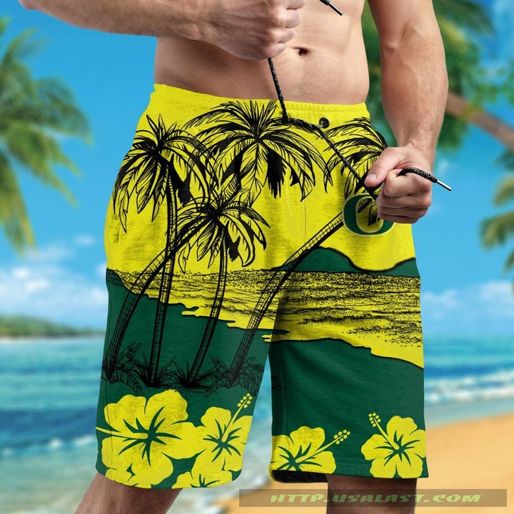 bYZctHAq-T200322-091xxxOregon-Ducks-Hibiscus-Hawaiian-Shirt-Beach-Short-2.jfif_